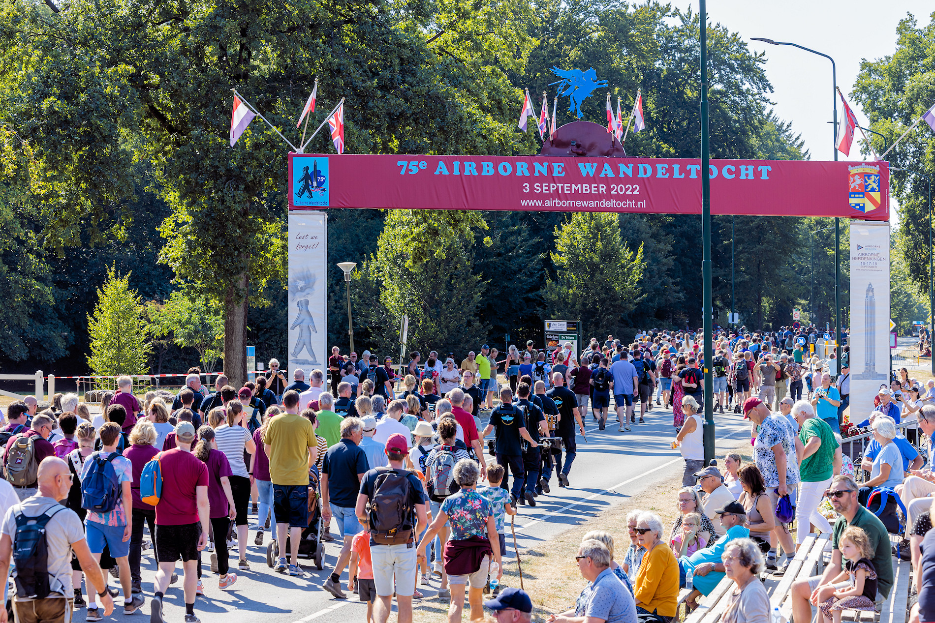 Airborne Wandeltocht Stichting Airborne Herdenkingen Airborne Wandeltocht Stichting Airborne Herdenkingen